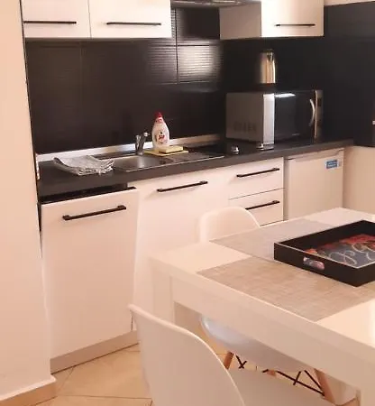 Elegant & Cosy Apartment *